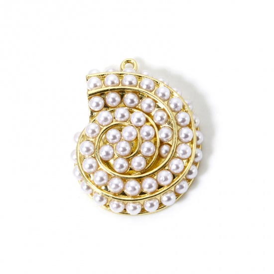 Image de 1 Pièce Breloques Bijoux d'Océan en Laiton Plaqué Or 18K Escargot de Mer Perle Imitation Acrylique 3cm x 2.4cm