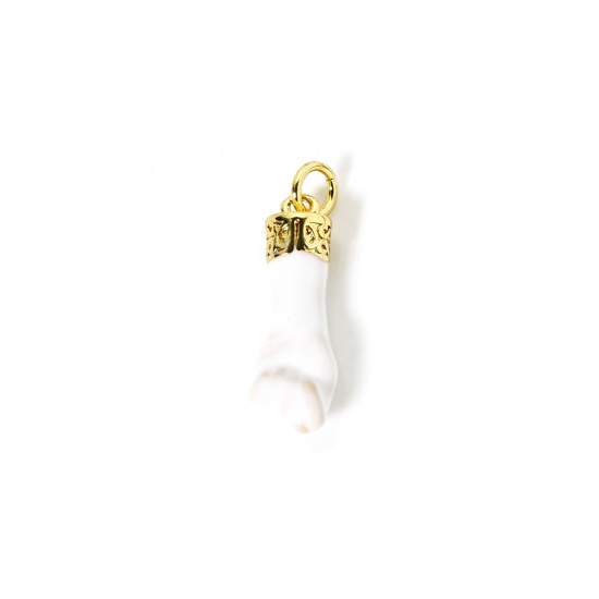 Image de 1 Pièce Breloques Respectueux de la Nature en Laiton Plaqué Or Véritable 18K Blanc Émail Geste de Poing Fermé 3D 23mm x 7mm
