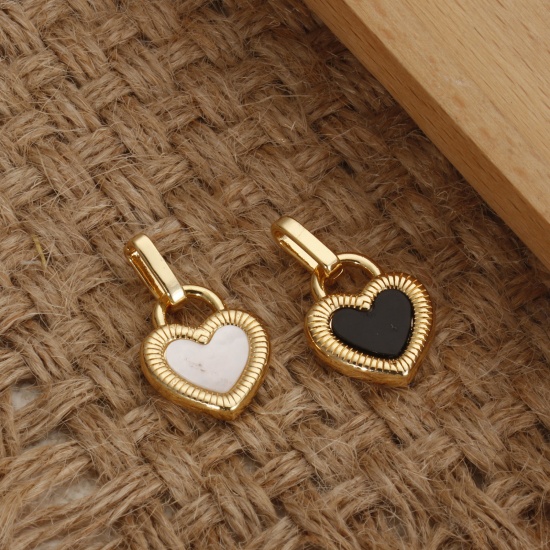 Image de 1 Pièce Pendentif Breloque La Saint Valentin en Coquille Naturelle & Laiton Plaqué Or 18K Noir & Blanc Cœur Double Face 24mm x 14mm