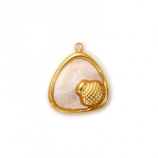 1 Piece Eco-friendly PVD Vacuum Plating 304 Stainless Steel & Natural Shell Charms 18K Real Gold Plated Creamy-White Triangle Shell 19mm x 16.5mm の画像
