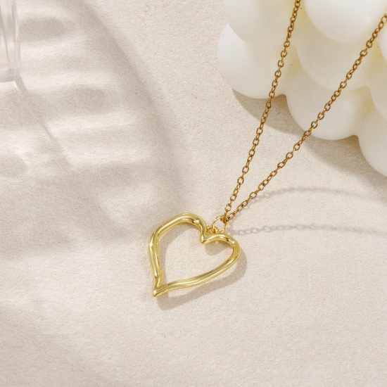 Imagen de 2 PCs Eco-friendly Brass Valentine's Day Charms 18K Real Gold Plated Heart 28mm x 20mm