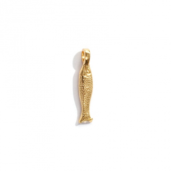 2 個 エコフレンドリー 真鍮 海ジュエリー チャーム 18Kリアルゴールドメッキ 魚 3D 20mm x 4mm、 の画像