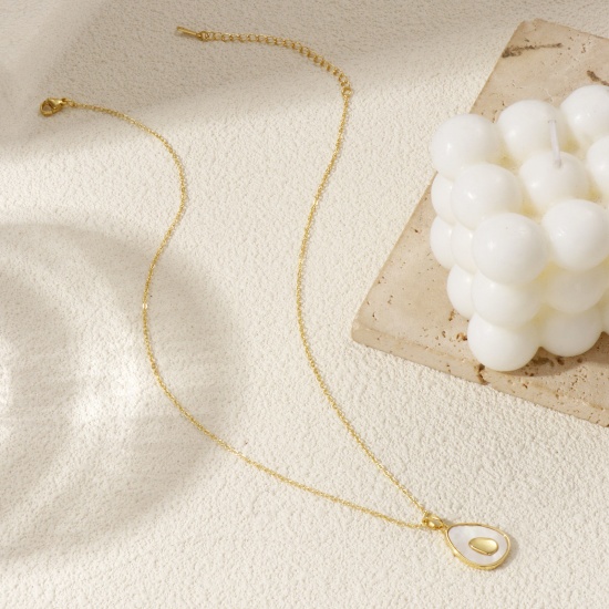 Immagine di 18K Vero Oro Placcato Catena a Cavo Avocado Collana con Ciondolo, Conchiglie Naturali & Ottone 46cm + 6cm, Per Donne, Elegante Collezione Flora Regalo, Ecologico, 1 Pz