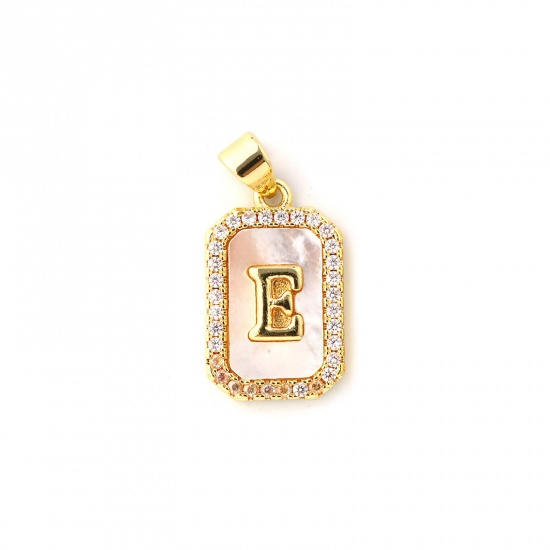 1 個 天然シェル & 真鍮 チャーム ペンダント 18Kゴールドメッキ 白 八辺形 キャピタルレター 文字「 E 」 マイクロパヴェ クリア ジルコン 23mm x 12mm、 の画像