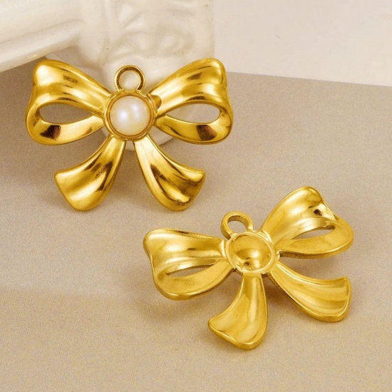 Imagen de 1 Unidad Recubrimiento al Vacío PVD Ecológico Acero Inoxidable 304 & Perla Natural Joyería del océano Colgantes Chapado en Oro de 18K Blanco Bowknot 28mm x 20mm