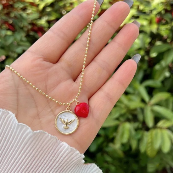 Bild von Großhandel Herz Rot Emaille Anhänger Halskette, 18K Vergoldet Messing Kugelkette Kette, Frauen Valentinstag Stilvoll Geschenk Schmuck für Einzelhändler, 45cm + 5cm lang, 1 Strang