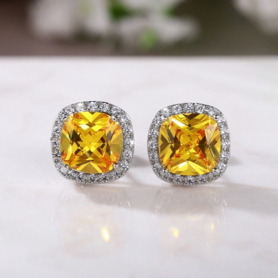 Imagen de Exquisito Elegante Pendientes de Poste de Oreja Al Por Mayor, Claro Circón Artificial Amarillo Platino Chapado Latón, Mujeres Regalo Suministro de Joyería, 11mm x 8mm, 1 Par