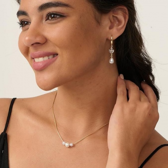 Picture of Wholesale Imitation Pearl Pendant Charm Necklace, 18K Gold Plated Brass Women's Simple Stylish Gift Jewelry For Retailer, 40cm(15.7") + 5cm(2") long, 1 Piece