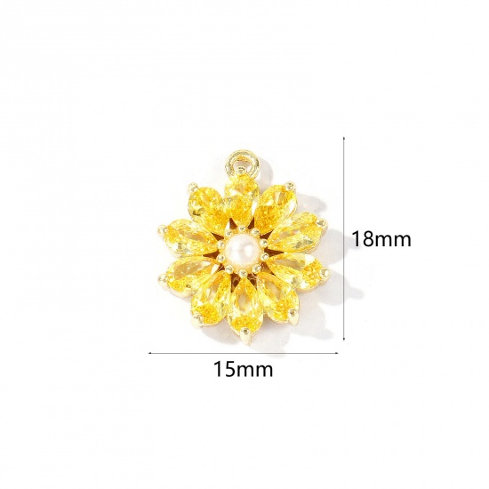 1 個 真鍮 チャーム 卸売り 18Kリアルゴールドメッキ フラワー アクリル模造真珠 黄色 ジルコン 18mm x 15mm、 の画像
