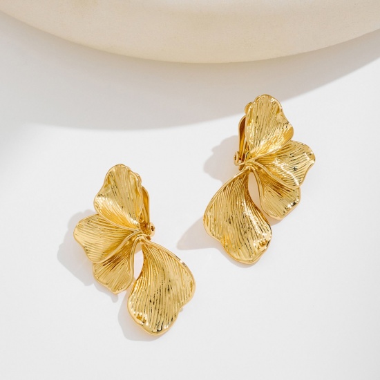 Immagine di Squisito Elegante Orecchini a Clip Senza Piercing All'Ingrosso, Fiore Placcato Oro 18K Ottone, Donne Regalo Fornitura di Gioielli, 4.8cm x 2.5cm, 1 Paio