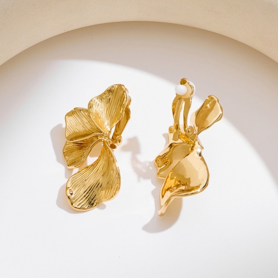 Immagine di Squisito Elegante Orecchini a Clip Senza Piercing All'Ingrosso, Fiore Placcato Oro 18K Ottone, Donne Regalo Fornitura di Gioielli, 4.8cm x 2.5cm, 1 Paio