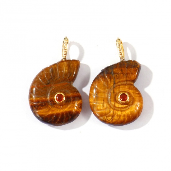 Bild von 1 Stück Messing und Edelstein Ozean Schmuck Charms Großhandel 18K Vergoldet Braun Strandschnecke Braun Kubischer Zirkon 26mm x 21mm