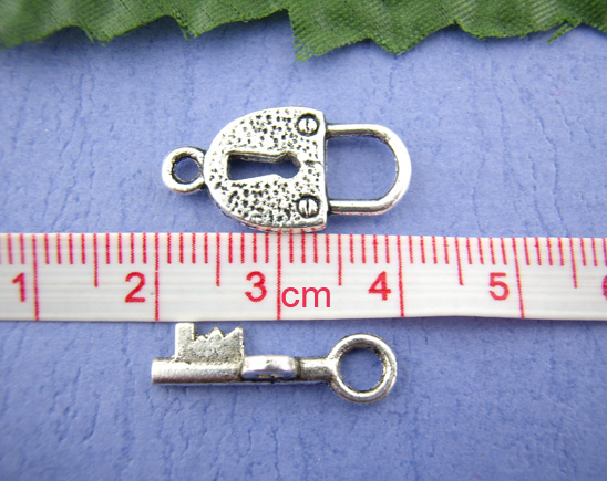 Picture of Zinc Based Alloy Toggle Clasps Lock & Key Antique Silver Color Spot 21mm x 11mm 20mm x 6mm, 30 Sets