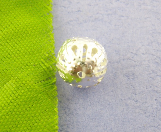 合金 スペーサー ビーズ ボール 銀メッキ 点彫刻 約 8mm 直径、 穴：約 0.8mm、 100 個 の画像