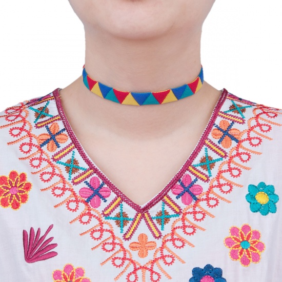 Image de Collier Ras de Cou Style Bohème Chic en Textile Elastique Cordon Multicolore Triangle 34cm long, 1 Pièce