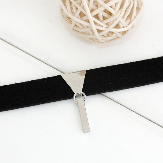 Picture of Velvet Choker Necklace Silver Tone Black Triangle 34cm(13 3/8") long, 1 Piece