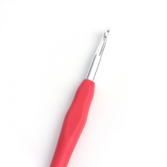 Picture of 6mm TPR Aluminum Crochet Hooks Red 13.9cm(5 4/8") long, 2 PCs