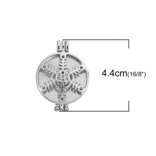 Picture of Zinc Based Alloy Aromatherapy Essential Oil Diffuser Locket Pendants Round Silver Tone Christmas Snowflake Cabochon Settings (Fits 30mm Dia.) Can Open 44mm(1 6/8") x 32mm(1 2/8"), 1 Piece