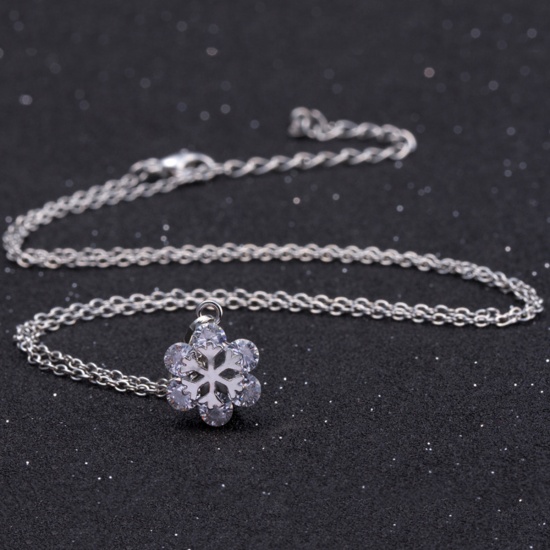 Picture of Brass Necklace Silver Tone Clear Cubic Zirconia Christmas Snowflake 46.5cm(18 2/8") long, 1 Piece                                                                                                                                                             