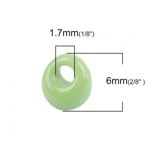 Bild von 5mm (Japan Import) Glas Kurz Magatama Rocailles Perlen Grün Opak Gefärbt ca. 6mm x 5.5mm, Loch:ca. 1.7mm, 10 Gramm (ca. 7 Stück/Gramm)