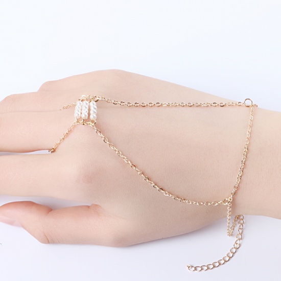 Immagine di Bracciale anello di mano catena Slave Oro Placcato Bianco Imitata Perla lunghezza: 18.5cm, 1 Pz