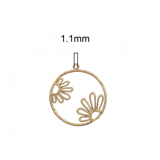 Imagen de Latón Colgantes Charms Ronda Oro Mate Flor 29mm x 26mm, 3 Unidades