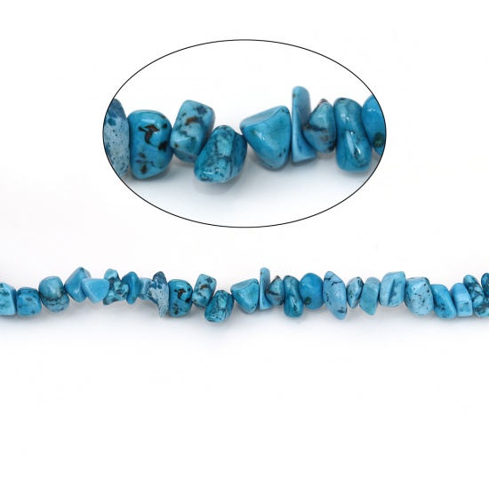Image de (Classement B) Perles en Turquoise Synthétique (Teint) Irrégulier Bleu Lac 13mm x 8mm - 6mm x 5mm, Trou: env. 0.7mm, 84cm long, 1 Enfilade
