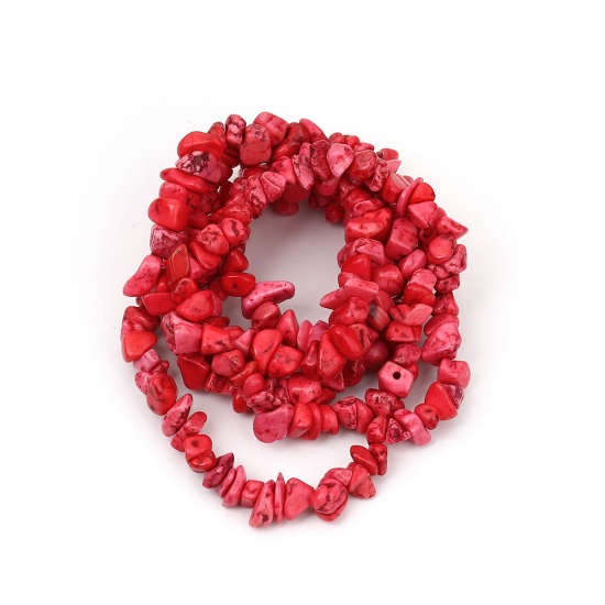 Picture of (Grade B) Synthetic Turquoise ( Dyed ) Chip Beads Irregular Red About 13mm x8mm( 4/8" x 3/8") - 6mm x5mm( 2/8" x 2/8"), Hole: Approx 0.7mm, 84cm(33 1/8") long, 1 Strand
