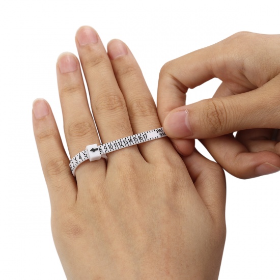 Picture of PVC Finger Ring Measure Tools White 11.5cm(4 4/8") x 0.8cm( 3/8") (US Size 0)- (US Size 17), 2 PCs