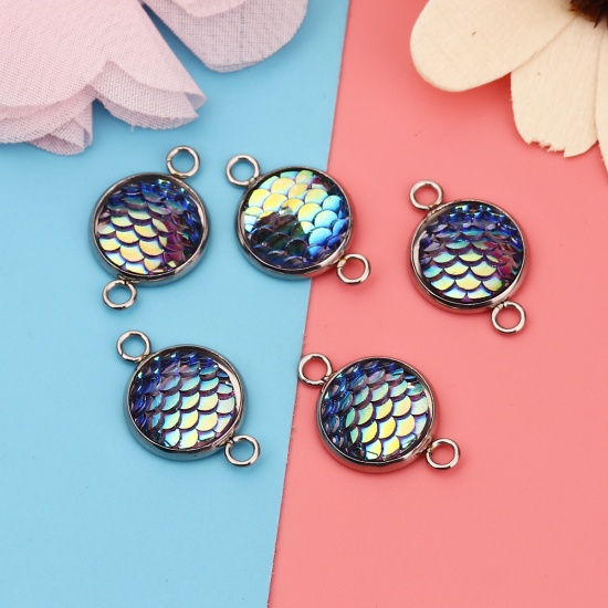 Picture of 304 Stainless Steel & Resin Mermaid Fish/ Dragon Scale Connectors Round Silver Tone Blue Violet AB Color 22mm( 7/8") x 14mm( 4/8"), 10 PCs”