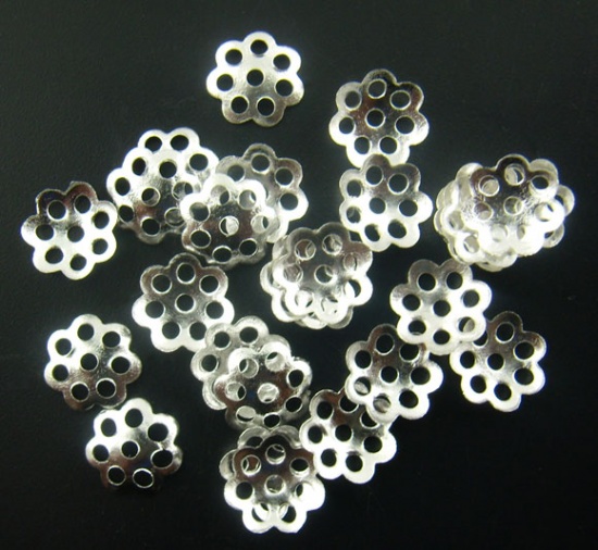 Immagine di Lega Filamenti Coppette Copriperla Fiore Argento Placcato (Addetti 8mm-14mm Perline) Fiore Disegno 6mm x 6mm, 2000 Pz