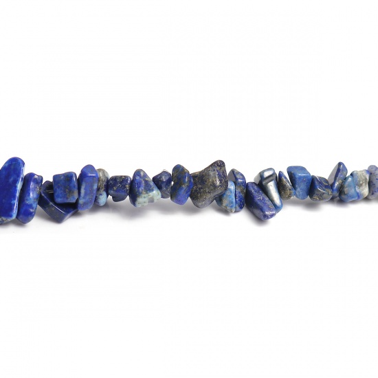 Image de Pierre de Naisssance décembre - Perles en Lapis-Lazuli ( Naturel ) Pierre Concassée Irrégulier Bleu Foncé Env. 14mm x10mm- 8mm x4mm, Taille: M, Trou: env. 1mm, 85cm long, 5 Enfilades (Env. 200 - 180 Pcs/Enfilade)