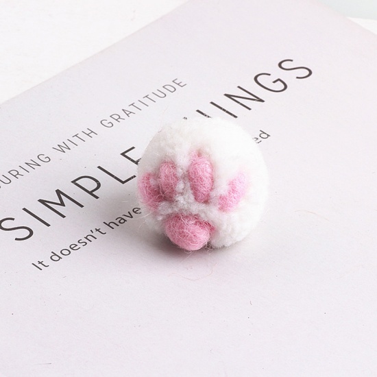 Picture of Wool Felt For DIY & Craft White Cat Paw Claw 3.7cm(1 4/8") Dia. - 3.4cm(1 3/8") Dia., 1 Piece