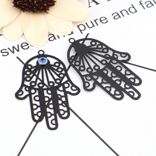 Image de Pendentifs en Acrylique & Laiton Khamsa Symbole Paume Noir Œil Mauvais 51mm x 34mm, 5 Pcs