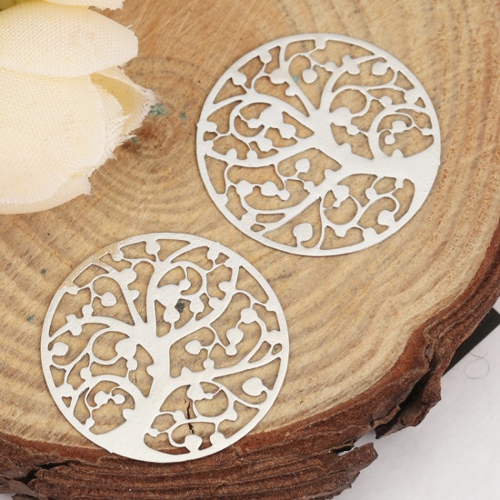 Immagine di Lega di Ferro Filigree Stamping Connettore Accessori Tondo Tono Argento Albero di Vita Disegno 22mm Dia, 10 Pz