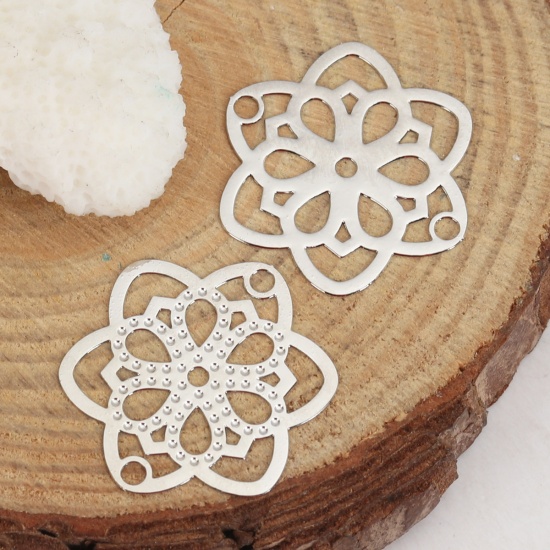 Imagen de Hierro Filigrana Estampación Conectores Flor Tono de Plata 22mm x 19mm, 10 Unidades