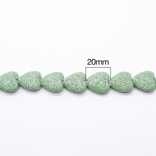 Immagine di Pietra Lavica ( Naturale ) Perline Cuore Erba Verde Come 20mm x 20mm, Foro: Circa 1.5mm, 40cm Lunghezza, 1 Filo (Circa 20 Pz/Treccia)