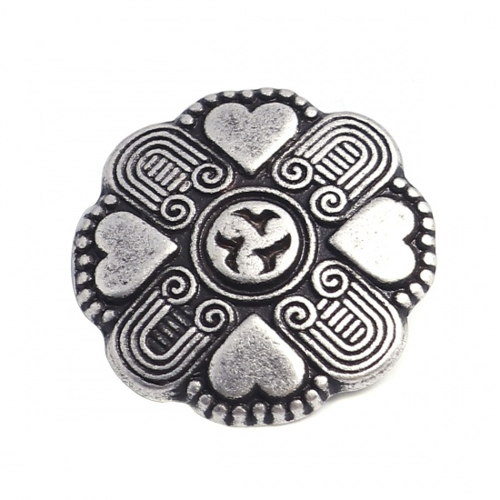 Bild von Zinklegierung Ösenknöpfe Einzeln Loch Blumen Antik Silber Gefüllt Herz Geschnitzt 20mm x 20mm, 10 Stück
