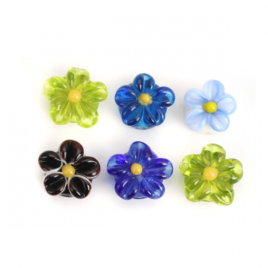 Image de Perles en Verre Style Japonais Fleur Vert-Fruit Pétale 17mm x 15mm, Trou: 2.6mm, 2 Pcs