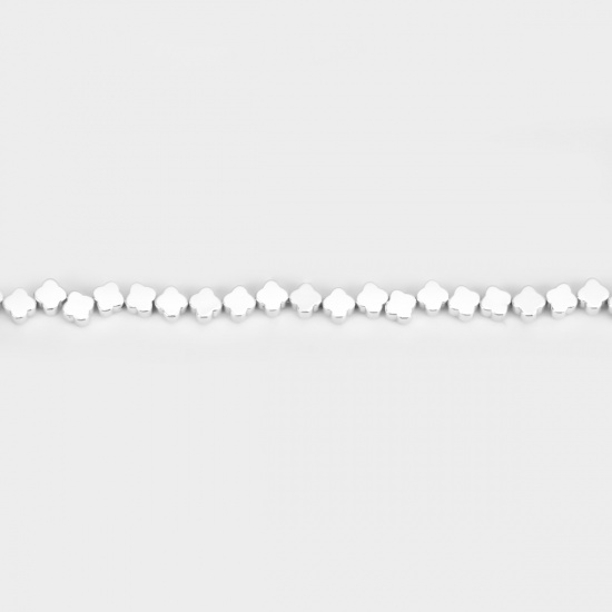 Image de (Classement B) Perles en Hématite （ Naturel ） Fleur Argent 4mm x 4mm, Trou: env. 1mm, 39.5cm long, 1 Enfilade (Env. 106 Pcs/Enfilade)