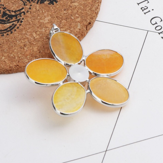 Picture of (Grade A) Brass & Agate ( Natural ) Pendants Flower Silver Tone Yellow 6cm x 5.2cm, 1 Piece