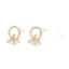 Immagine di Ottone Micro Intarsio Orecchini a Perno 18K Vero Oro Placcato Nodo W/ Loop Trasparente Strass 13mm x 11mm, Dimensione di Posta / Cavo: (20 misura), 4 Pz