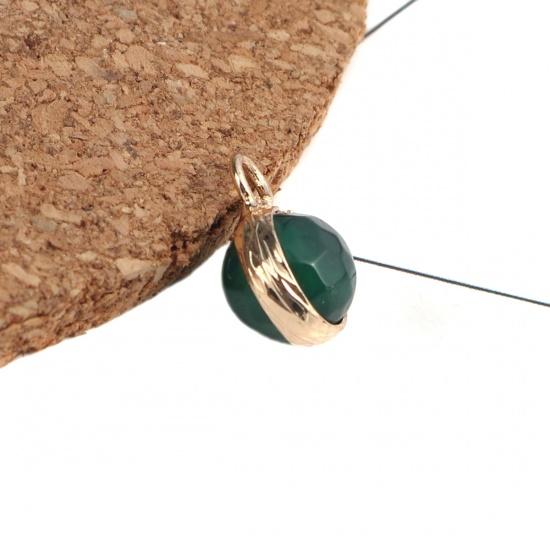 (グレードA) 瑪瑙 ( 天然 ) チャーム 円形 金メッキ 緑 ファセット・カット 14mm x 9mm、 1 個 の画像