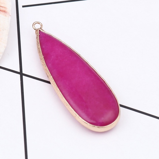 Image de (Classement B) Pendentifs en Pierre Blanche ( Teint ) Goutte d'Eau Doré Fuchsia 5.6cm x 1.9cm, 1 Pièce