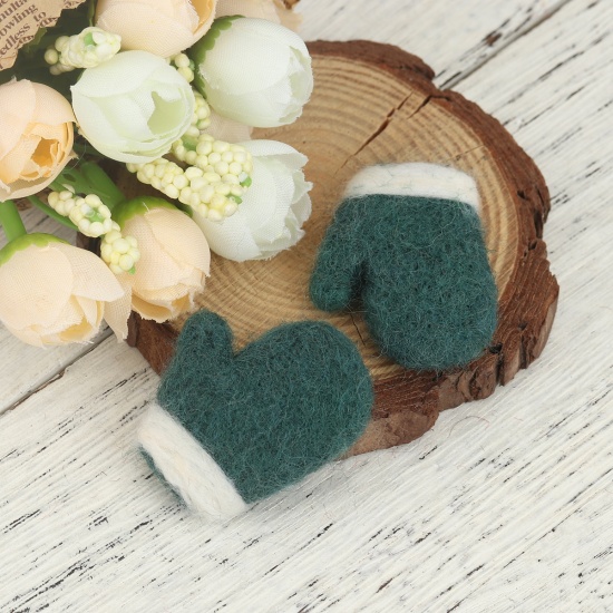 Picture of Wool Christmas For DIY & Craft Dark Green Glove 4cm x 3.2cm, 2 PCs