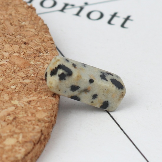 Picture of Stone ( Natural ) Beads Off-white Rectangle Spot About 14mm x 5mm, Hole: Approx 1.4mm, 10 PCs
