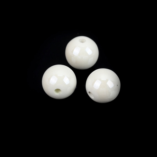 Picture of Ceramic Beads Round White About 12mm Dia, Hole: Approx 2mm, 30 PCs