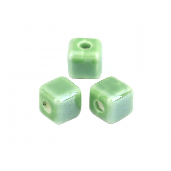 Immagine di Ceramica Diatanziale Perline Cubo Verde Circa 8mm x 8mm, Foro: Circa 2.4mm, 30 Pz