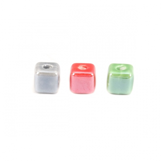 Immagine di Ceramica Diatanziale Perline Cubo Verde Circa 8mm x 8mm, Foro: Circa 2.4mm, 30 Pz