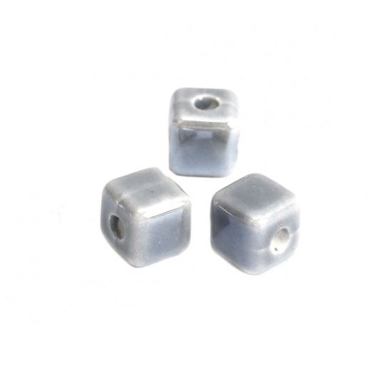 Immagine di Ceramica Diatanziale Perline Cubo Grigio Circa 8mm x 8mm, Foro: Circa 2.4mm, 30 Pz